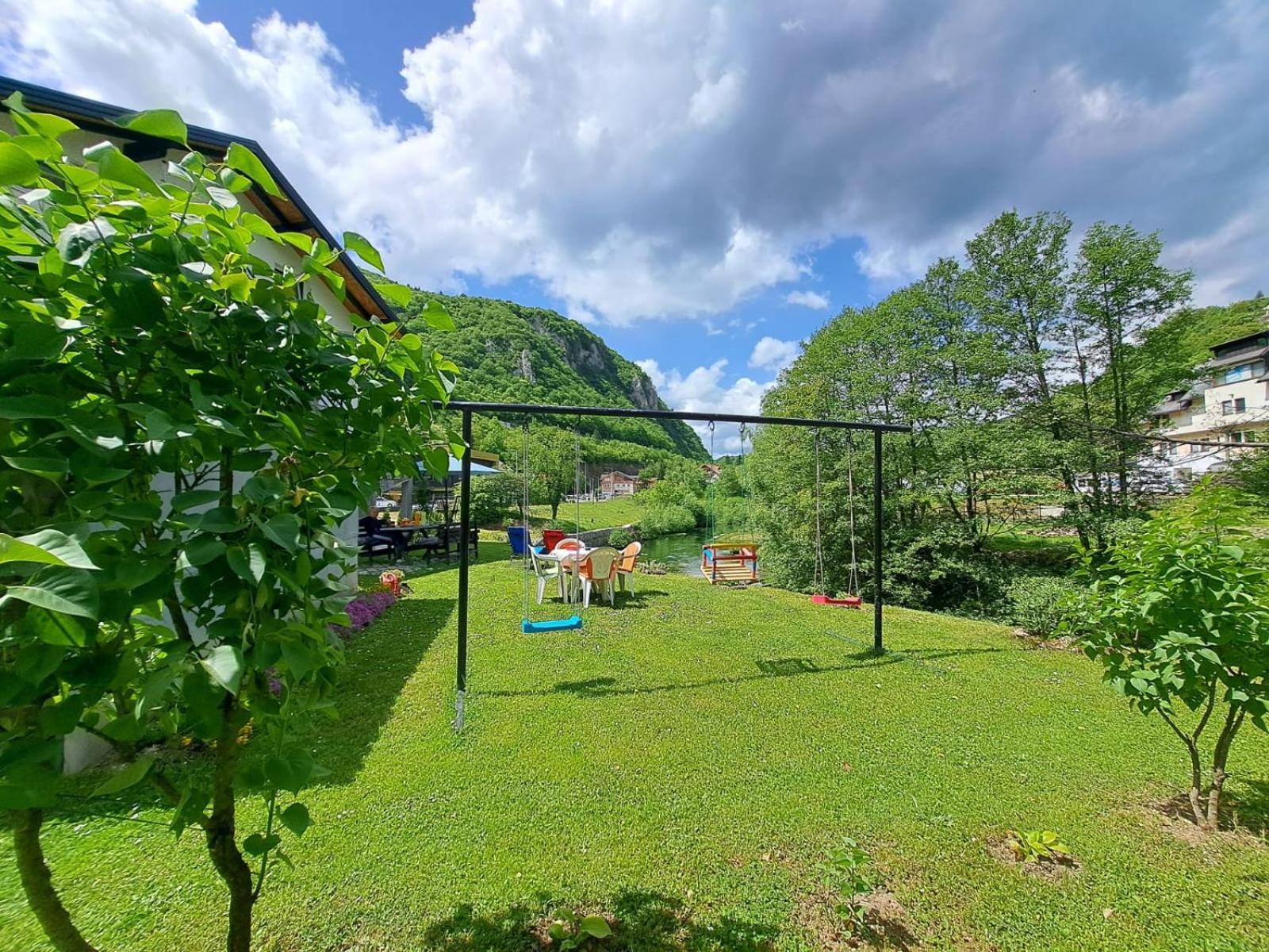 Sobe Zizi Bed & Breakfast ไยเซ ภายนอก รูปภาพ